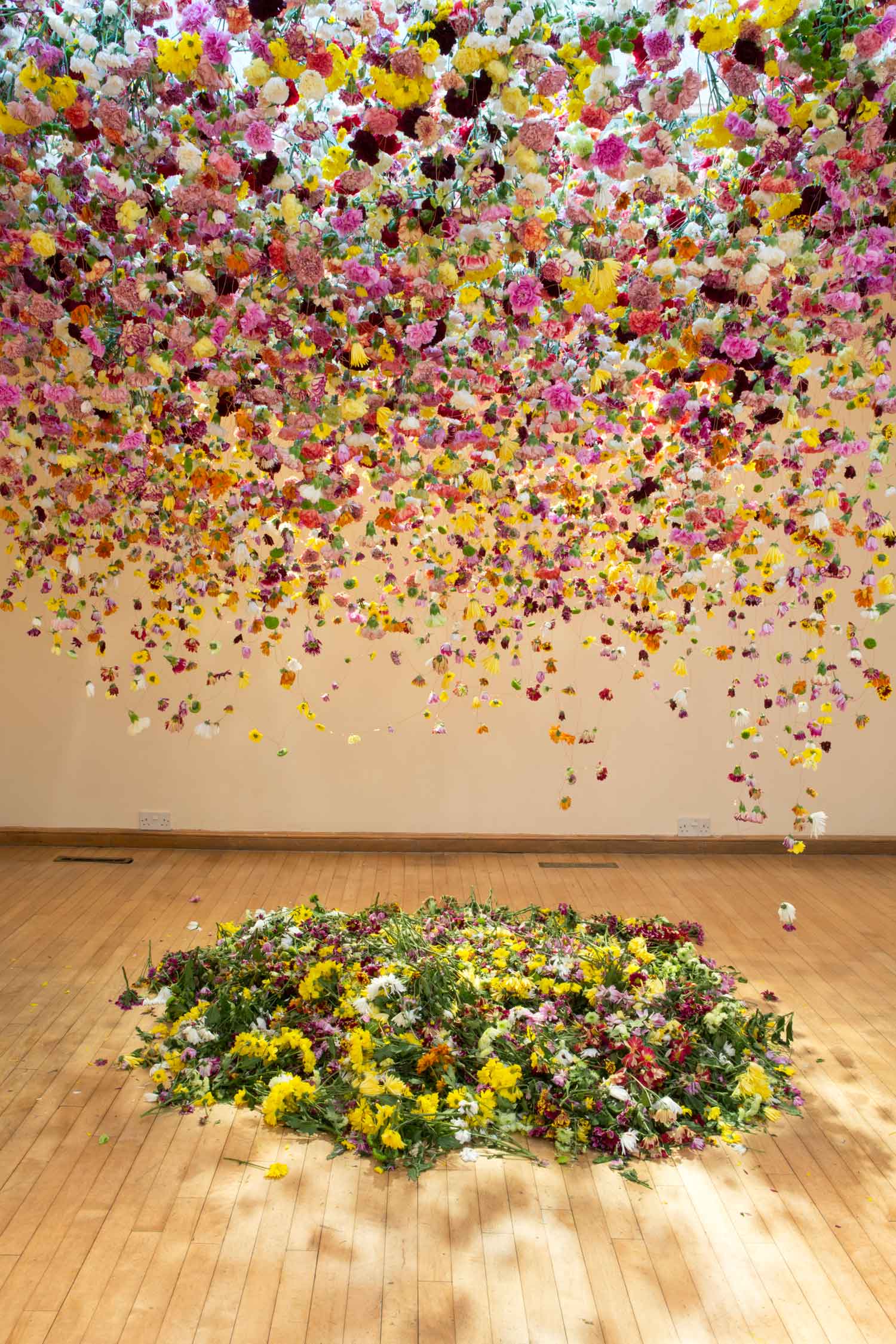 Rebecca Louise Law Suspended Floral Installations_03